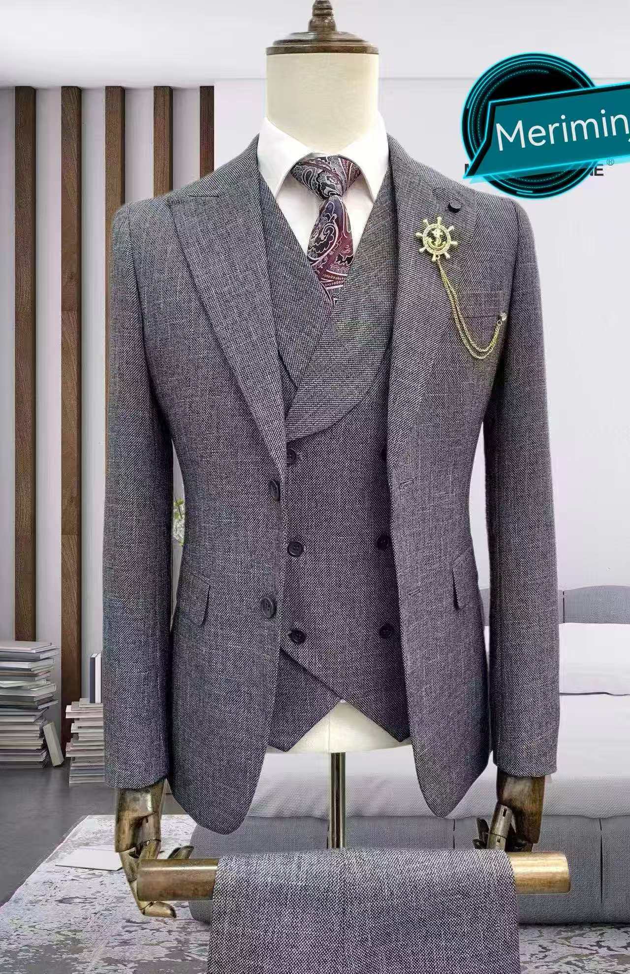 Classic Gray Tweed Slim-Fit Three-Piece Suit , 2-Button Peak Lapel Suit