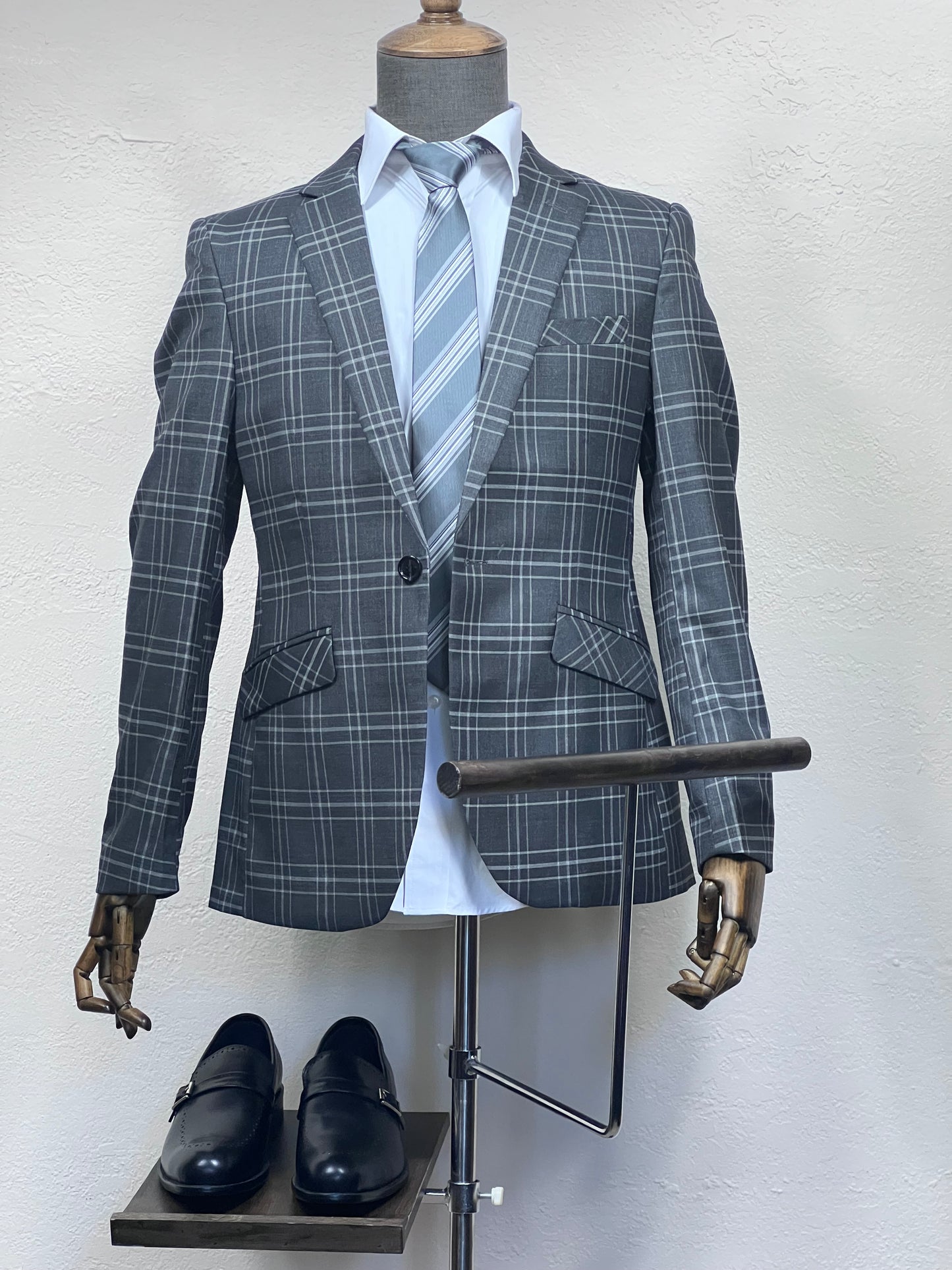 1-Button ,2-Split , Notch Lapel ,Slim Fit Check Ash Blazer