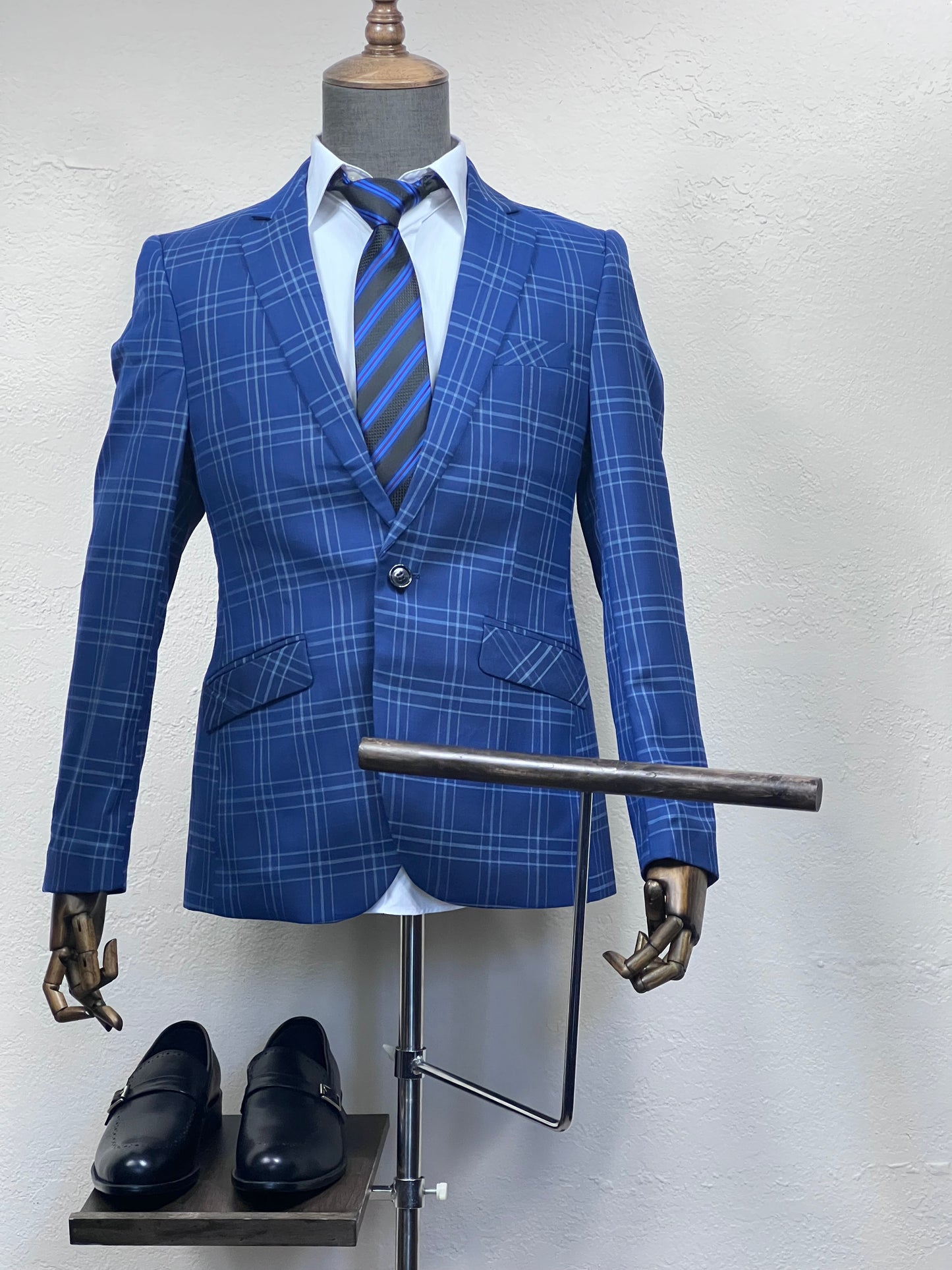 1-Button ,2-Split , Notch Lapel ,Slim Fit Check Blue Blazer