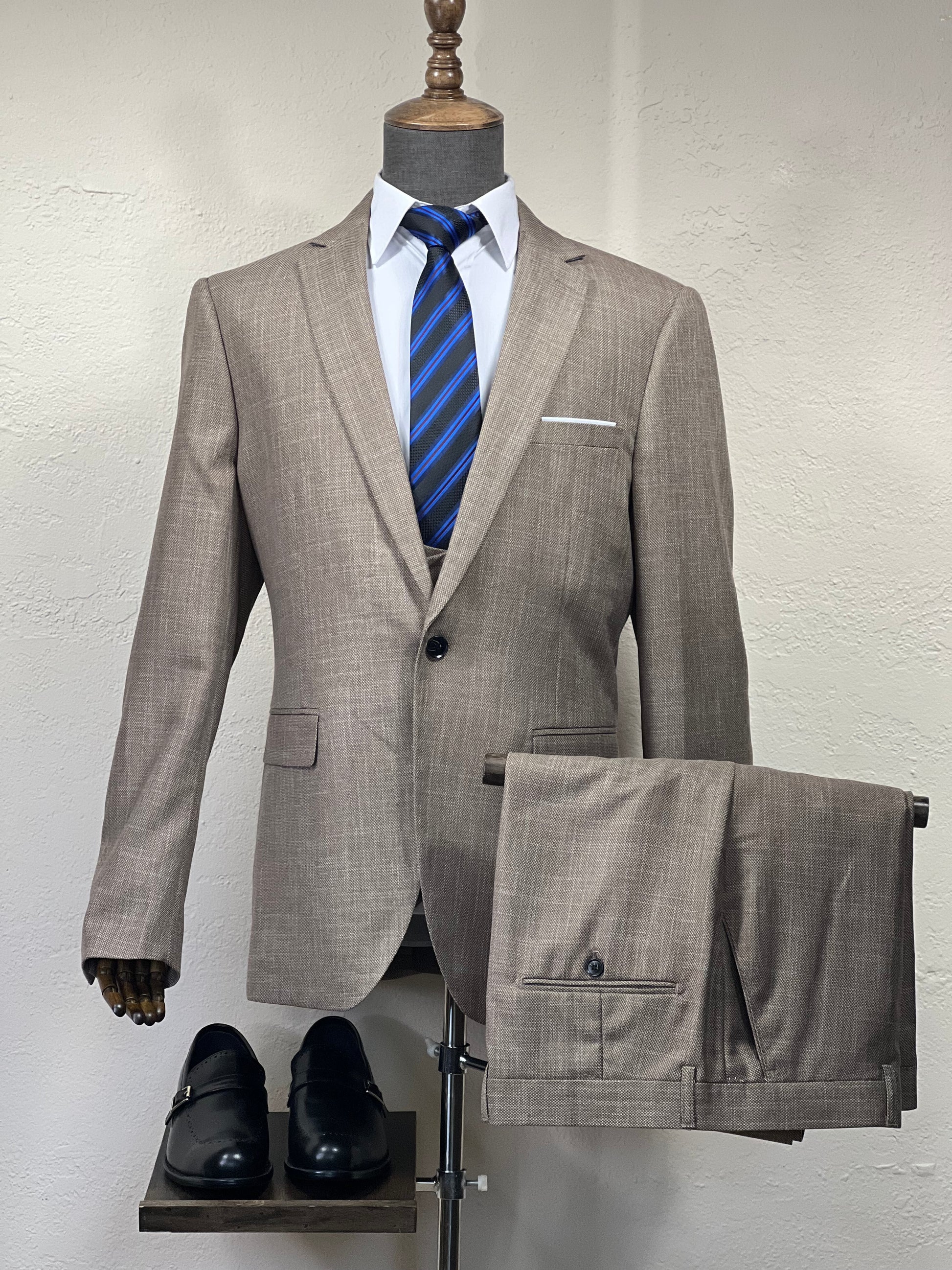 3-Piece , 1-Button Slim Fit Classic Italian Cut Brown Formal Wear Suit