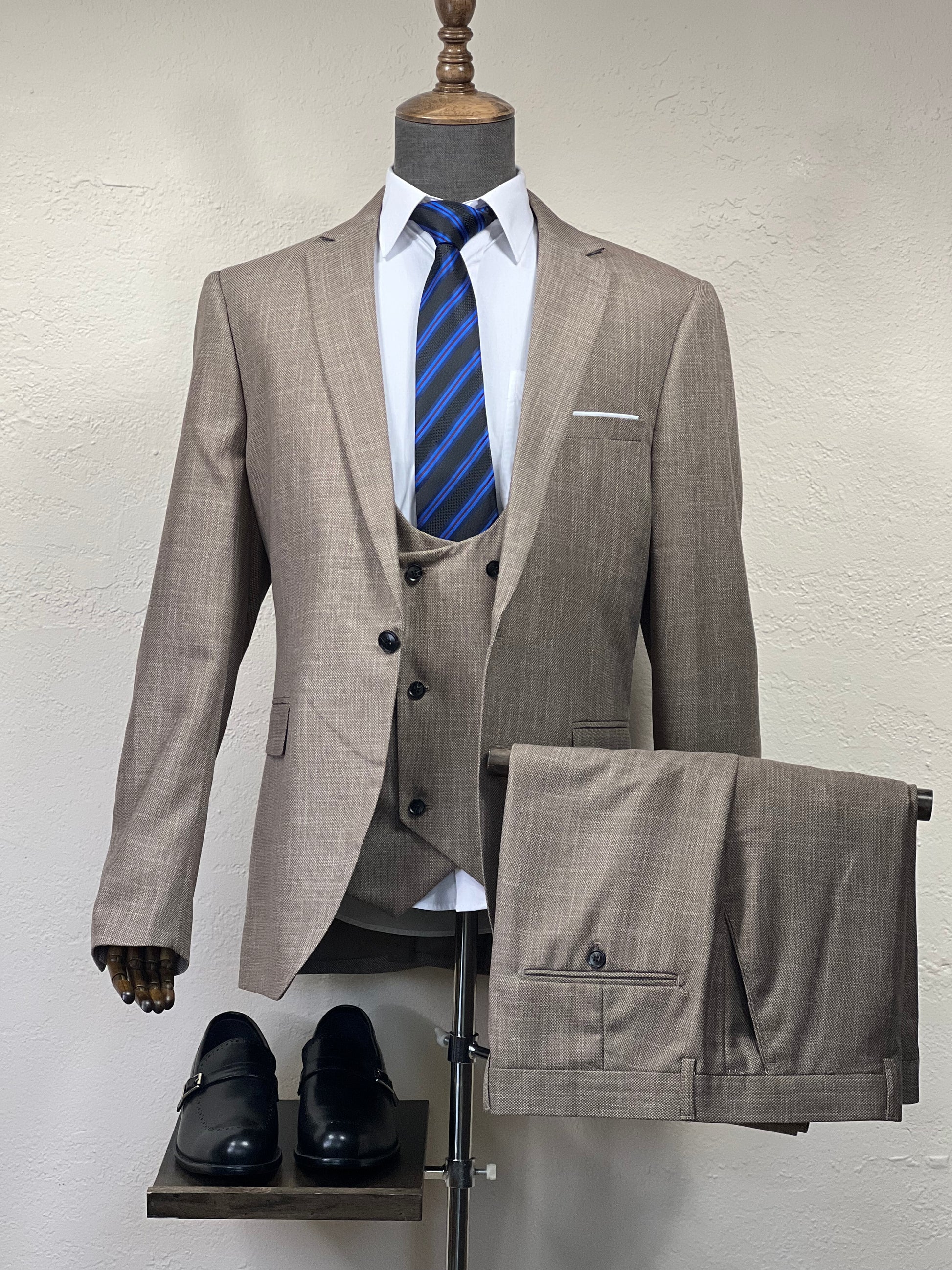 3-Piece , 1-Button Slim Fit Classic Italian Cut Brown Formal Wear Suit