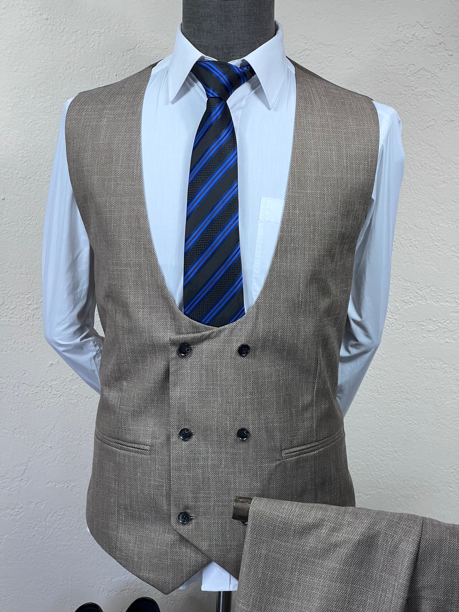3-Piece , 1-Button Slim Fit Classic Italian Cut Brown Formal Wear Suit